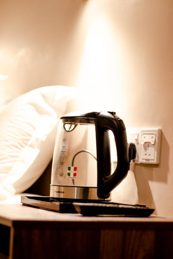 Hexa Hotel & Backpackers Capsules Bukit Bintang Kuala Lumpur Esterno foto