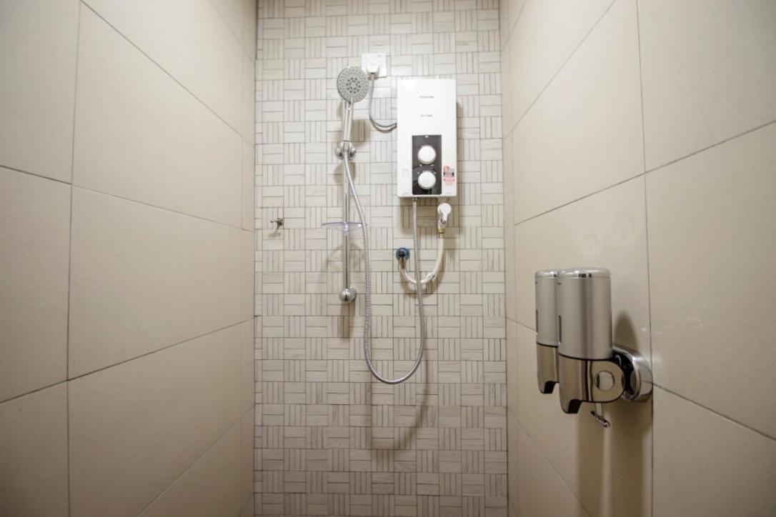 Hexa Hotel & Backpackers Capsules Bukit Bintang Kuala Lumpur Esterno foto